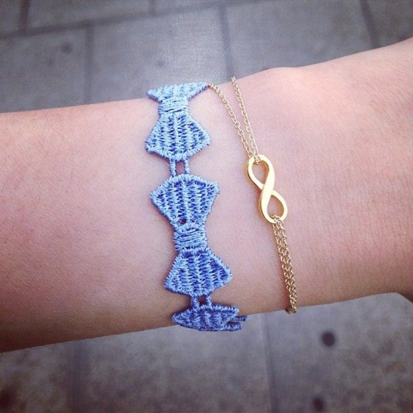 Dogeared 'Infinite Love' Boxed Bracelet-gold - Picture 5 of 6